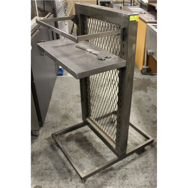 UTILITY RACK ON CASTORS /W SHELF AND SHELF SUPPORT