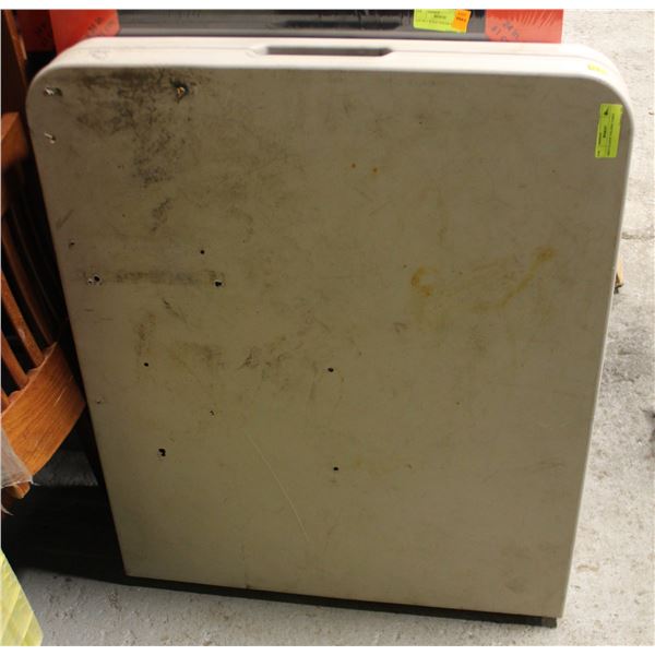 GREY PLASTIC FOLDING TABLE