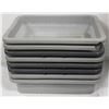 Image 1 : LOT OF 8 BUS BINS