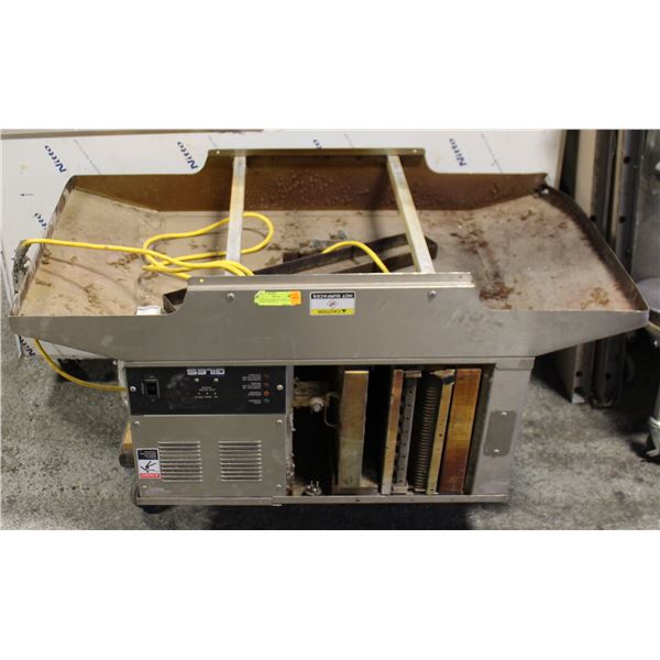 GILES FOODSERVICE OVERHEAD HOOD VENT FAN W/