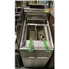 Image 1 : FRY MASTER 40 LBS DEEP FRYER