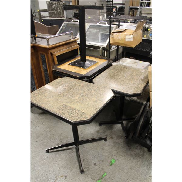 LOT OF 4 TABLES 24"X30"