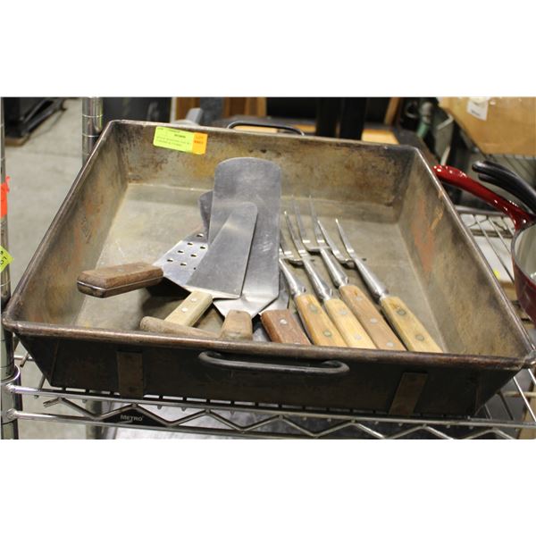 20"X16" ROASTING PAN /W 5 TURNERS & 4 FORKS