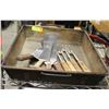 Image 1 : 20"X16" ROASTING PAN /W 5 TURNERS & 4 FORKS