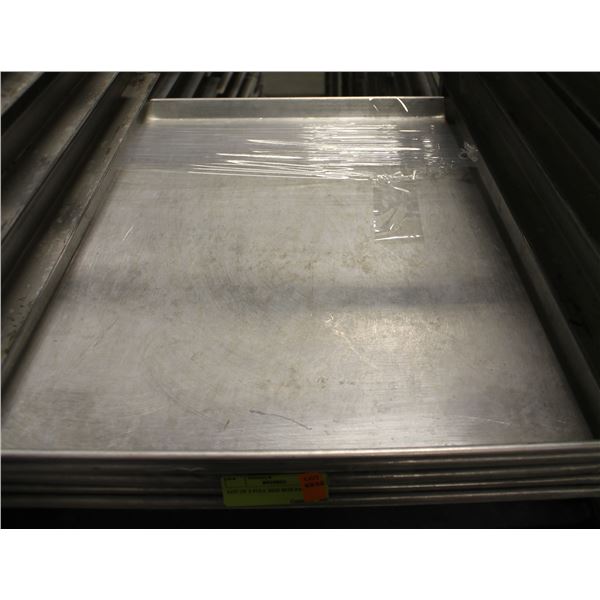 LOT OF 5 FULL SIZE BUN PANS