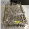 Image 1 : LOT OF 5 WIRE BASKETS