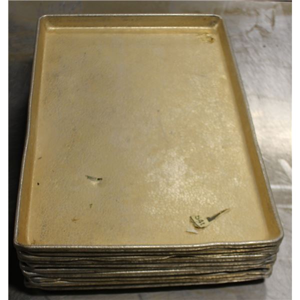 LOT OF 10 HALF SIZE BUN PANS