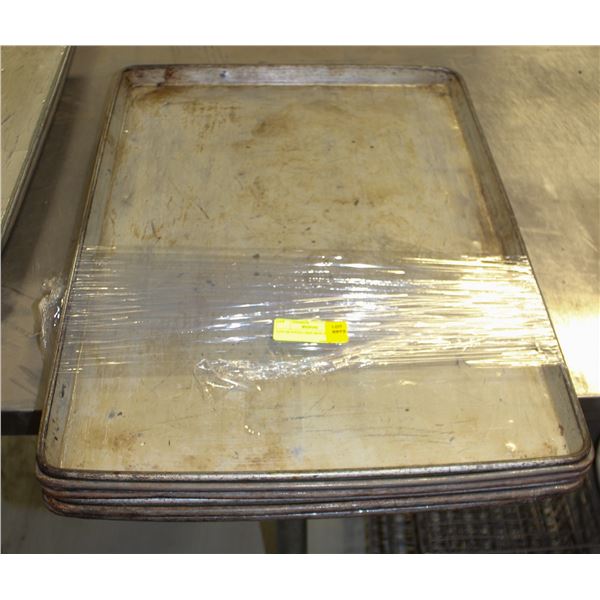 LOT OF 6 FULL SIZE BUN PANS