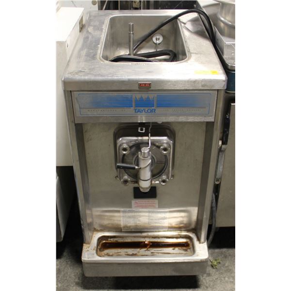 TAYLOR COUNTER TOP SOFT SERVE MACHINE
