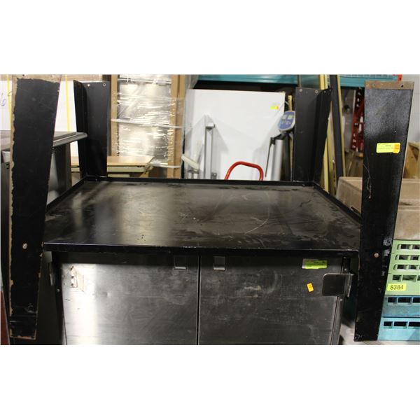 EQUIPMENT LEGS W/ UNDERSHELF