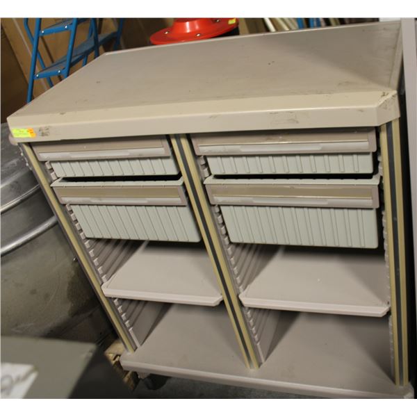 METRO STARSYS CABINET ON CASTORS