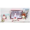 Image 1 : BOX OF CHRISTMAS THEMED COLLECTIBLES