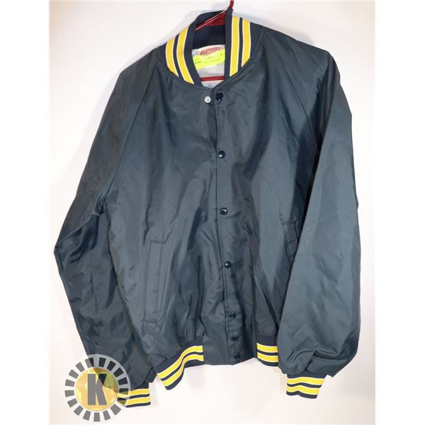 MEN'S JACKET SIZE MEDIUM