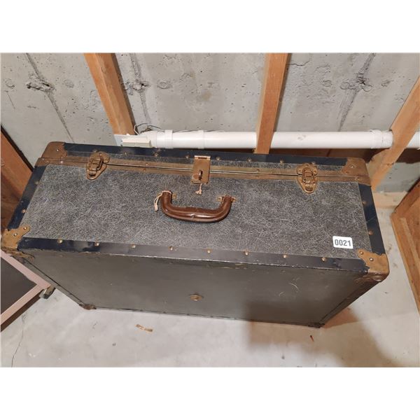 Vintage Storage Chest