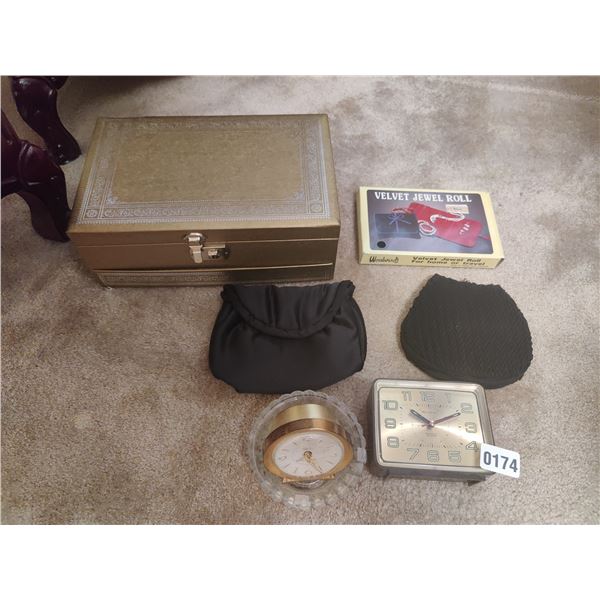 Bedroom Accessories Set