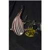 Image 2 : MURANO STYLE TROPICAL FISH (1 CHIPPED TAIL) (4 PCS)