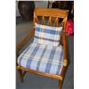 Image 2 : McGUIRE BEVELED GLASS TOP TABLE W/6 ARM CHAIRS (SMALL CHIP)