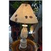 Image 1 : TABLE LAMP W/FLORAL MOTIF