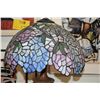 Image 2 : TIFFANY STYLE TABLE LAMP (NEEDS REPAIR)