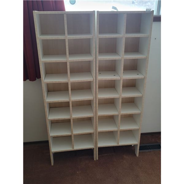 2 White Shelves 4.5' Tall