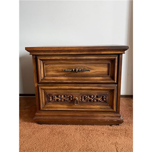 Night Stand 25 x 17 x 21