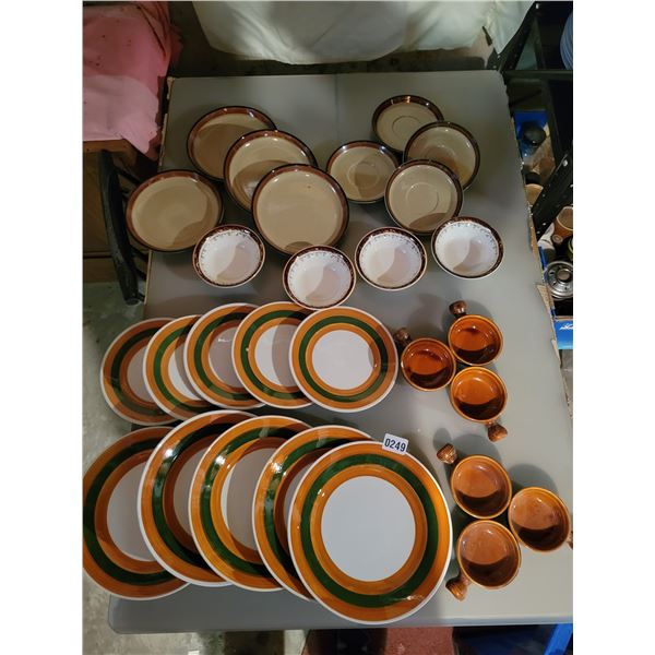 5 Large Plates - 5 Small Plates - 4 Bowls, Saucers & Small Plates - 6 Tiny Bowls with Handles