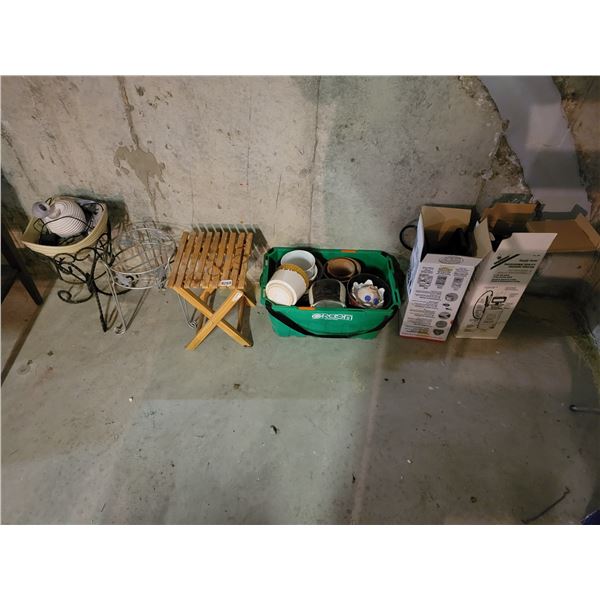 Potters - Plant Stands - Pressure Sprayers x2