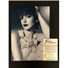 Image 2 : ANNE HATHAWAY SIGNED 8X10 PHOTO (RA COA)