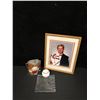 Image 1 : AUTOGRAPHED COLLECTIBLES LOT