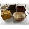 Image 4 : 5 various wicker baskets