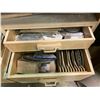 Image 2 : 84"X47"X35" WORK STATION WITH 4 DRAWERS AND CONTENTS