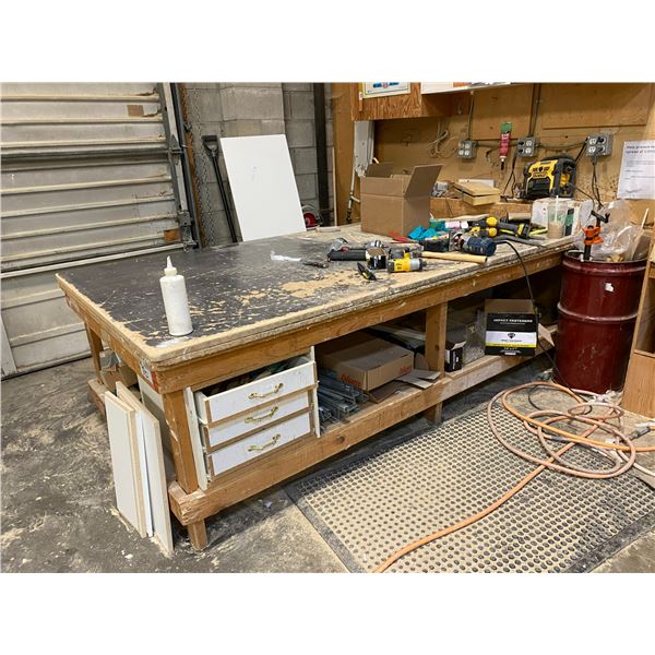 97"X50"X30" WORK STATION WITH 7 DRAWERS AND CONTENTS