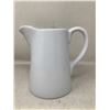Image 1 : Fitz & Floyd Everyday White Porcelain Pitcher