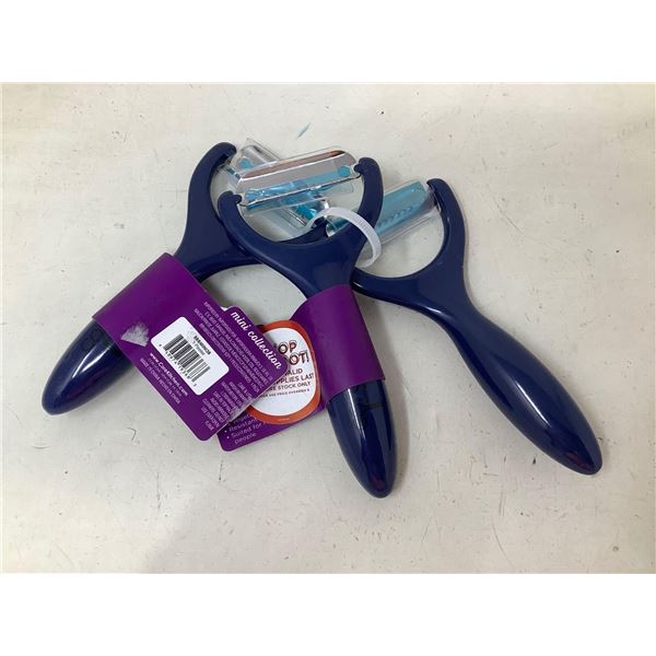 Mini Vegetable Peelers(3ct)