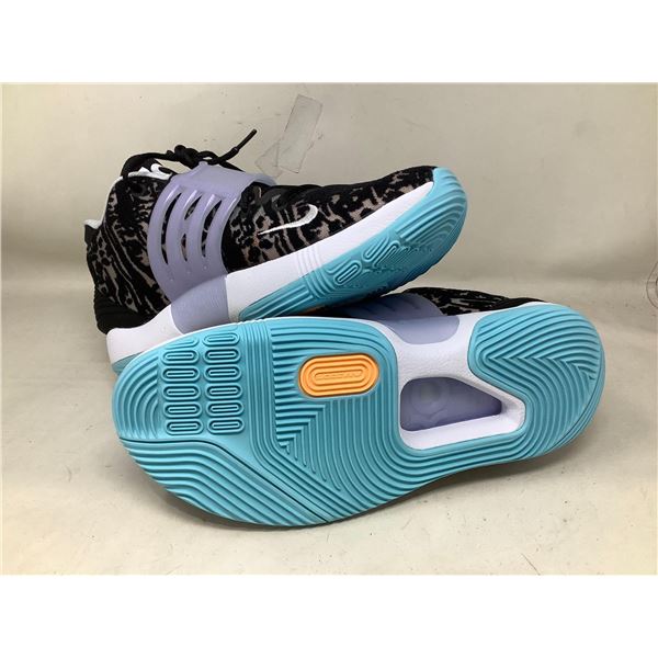 Nike Black/White Copa-Melon Tint Shoes (10/11.5)