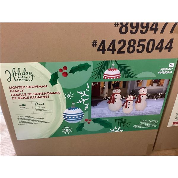 Holiday Living  LED Lighted Snowman Family