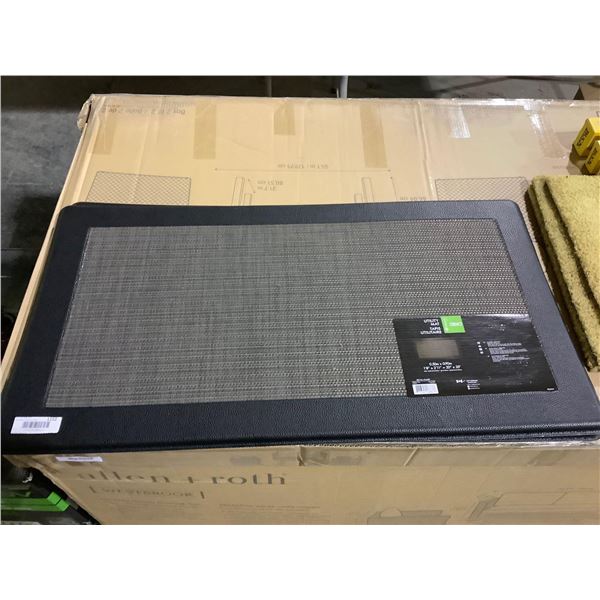 Studio Utility Floor Mat 20"x35"