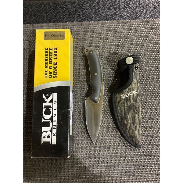 Buck "Hunter" Knife with Belt Pouch