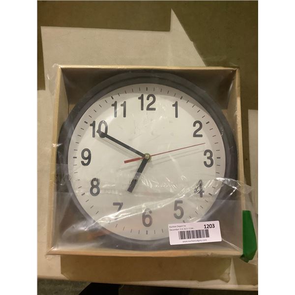 Retro Analog Wall Clock