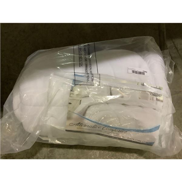 Utopia Queen Sized Bed Comforter