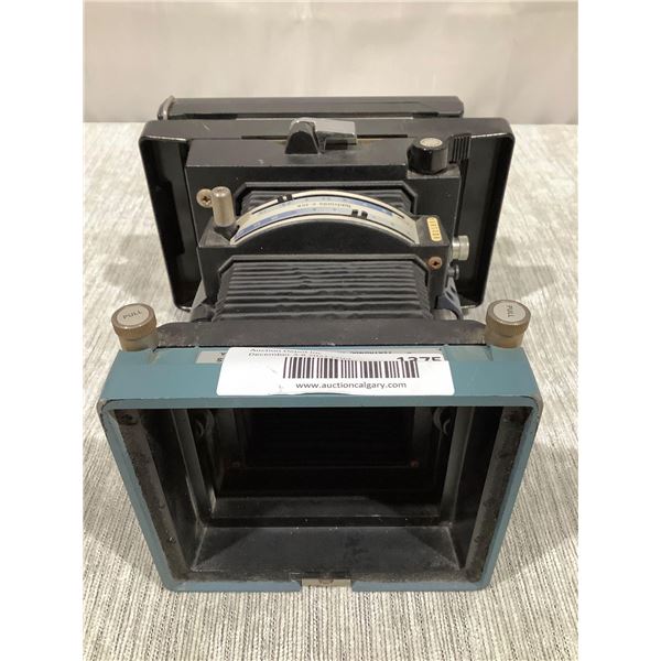 Tektronix Inc C-30B Polaroid Camera