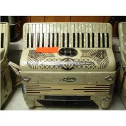 LIRA 120 BASS 10 WHITE