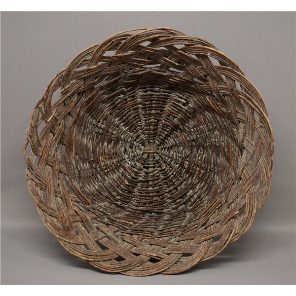 NATIVE AMERICAN PUEBLO BASKET