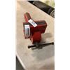 Image 2 : RED BENCH VICE