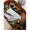 Image 3 : TRAY OF WELLER SOLDERING IRONS AND ACCESSORIES