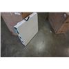 Image 1 : 4 FT FOLDING MARKET TABLE