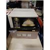 Image 3 : BOX OF POLISHING PADS, 3 LIGHT FIXTURES AND EXIT SIGN