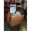 Image 1 : LARGE BOX OF TOILET SEATS