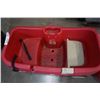 Image 3 : STEP 2 PLASTIC WAGON AND TRAILER