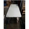 Image 1 : FOLDING 6 FOOT MARKET TABLE
